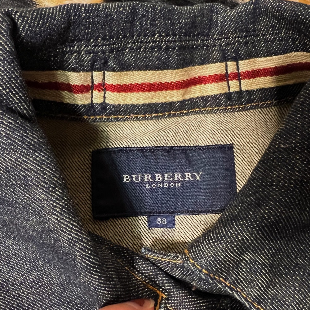 Authentic Burberry Jacket - Picture 3 of 12